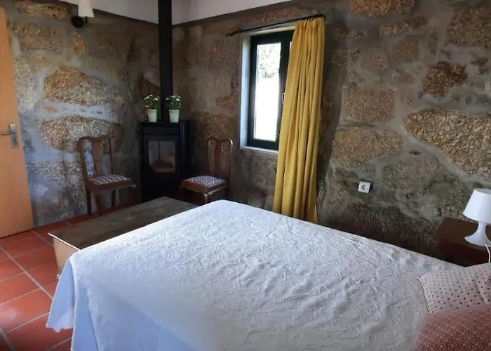 Casa Dos Bisavos- Slow Down Na Rota Do Romanico *