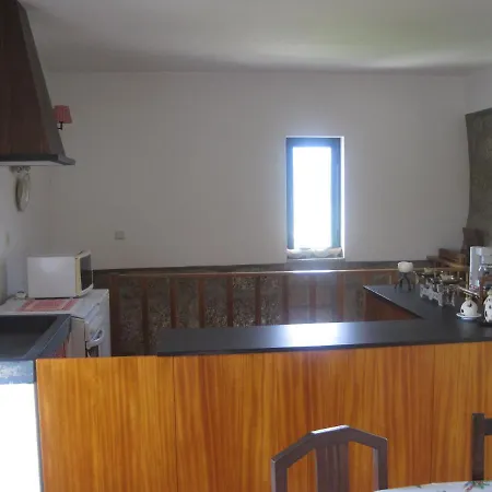 Casa Dos Bisavos- Slow Down Na Rota Do Romanico Casa de Férias *