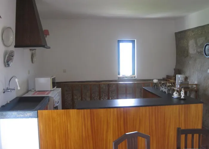 Casa Dos Bisavos- Slow Down Na Rota Do Romanico Casa de Férias *